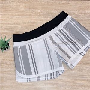 Lululemon white and grey stripped shorts size 6